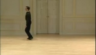 Baroque Dance Pas de menuet de trois mouvements