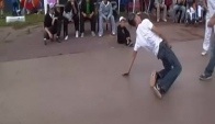 Battle de breakdance Bboy Sully en demi finale  Bruay sur l'Escaut le