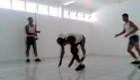Capoeira Vs Break Dance