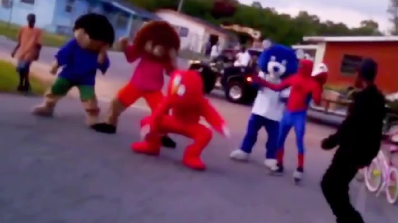Elmo Hits The Whip Little Einsteins Vine Remix