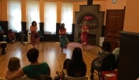 Hawaiian Hula Dance for Beginners performing