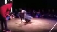 Kelan Ryan breakdance battle at New Movement U 's in London
