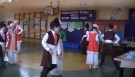 Mazur taniec w wykonaniu uczniw z kl IIId