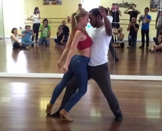 Ronald y Alba Estilos 